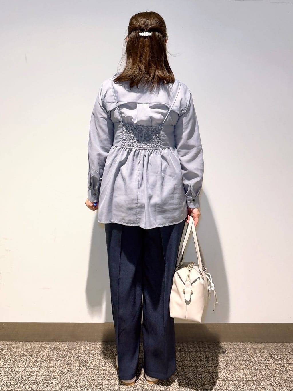 みーさんの「grove｜【2点SET】今どきシアーシャツ＆キャミセット」を使ったコーディネート