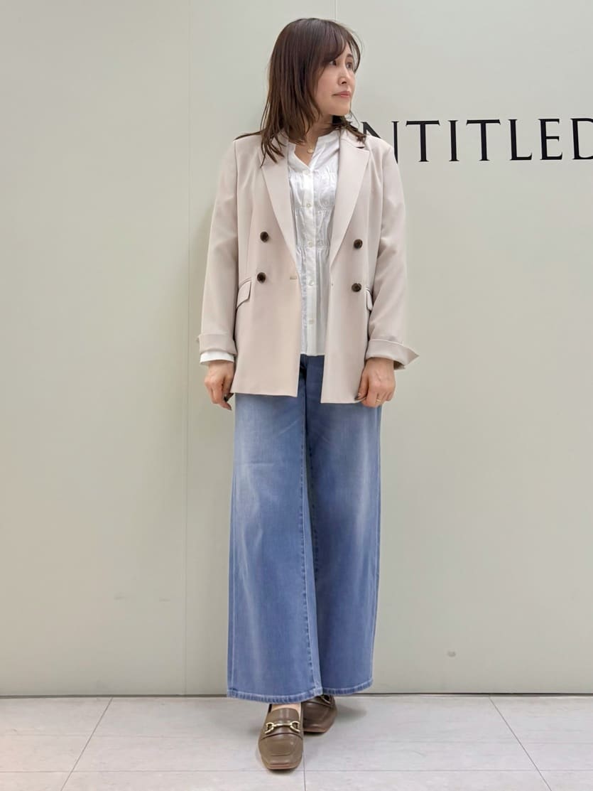 Sakaiさんの「UNTITLED｜【着映え/洗える】リラックスシャーリングブラウス」を使ったコーディネート