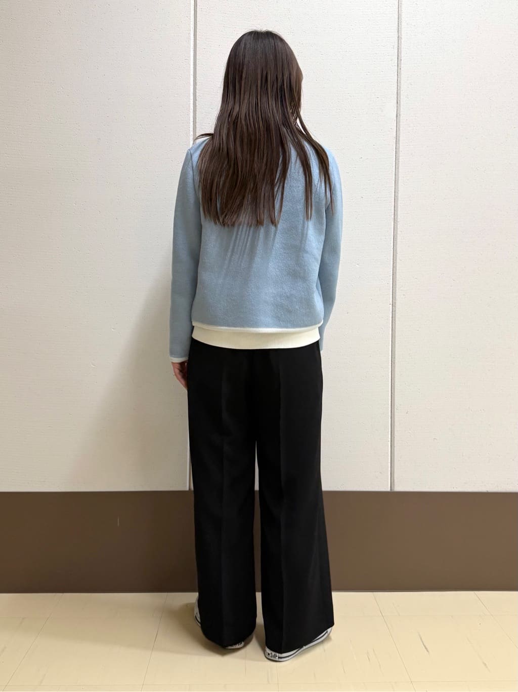 mamiさんの「INDIVI｜【洗える／凹凸編み】ジャカードニット」を使ったコーディネート
