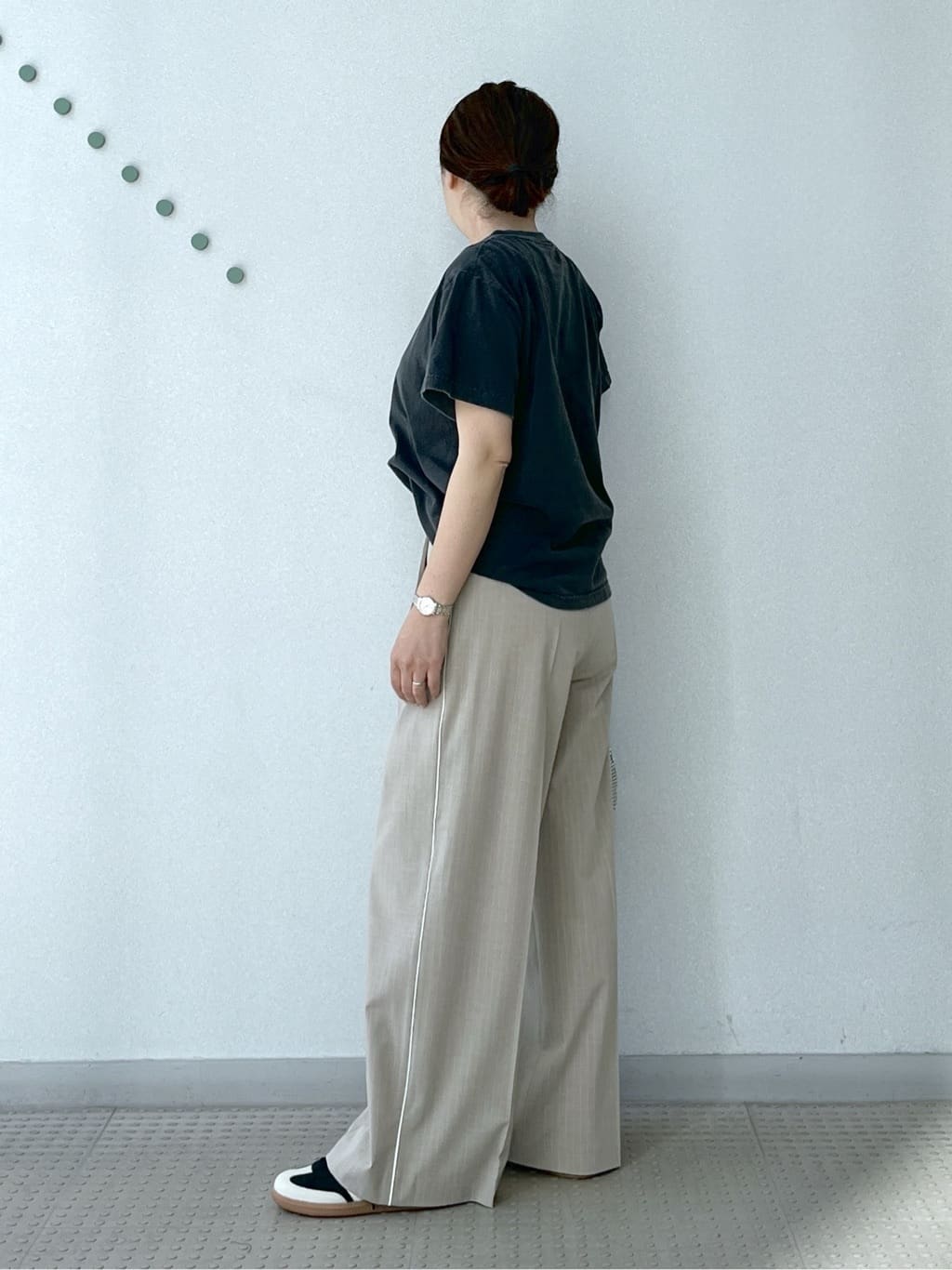 Soeさんの「DRESSTERIOR｜【セットアップ可/ウォッシャブル】ストライプ2WAYストレッチ サイドラインパンツ」を使ったコーディネート