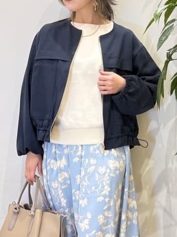 misakiさんの「SHOO･LA･RUE｜【洗濯機可/S-LL】さらりと軽やか インせず着られる すっきり見えドルマンニット」を使ったコーディネート