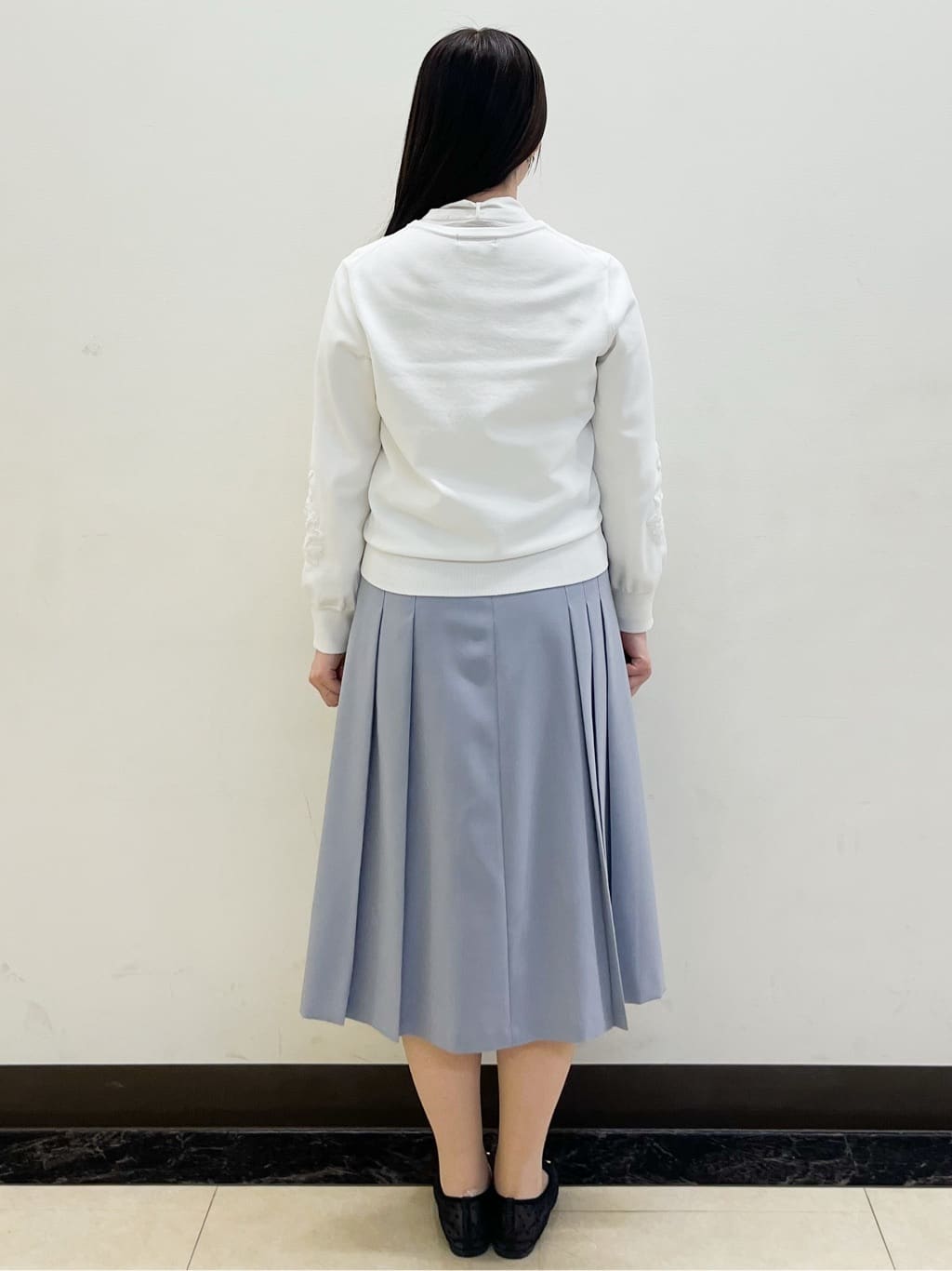 mikikoさんの「Reflect｜レースデザインスリーブカーディガン」を使ったコーディネート