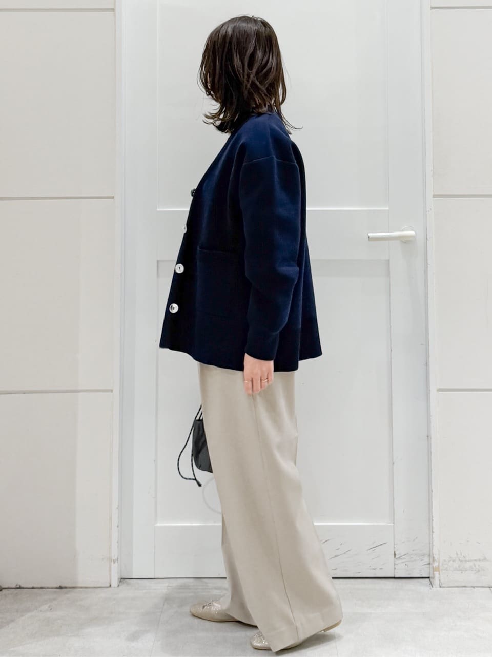 yuka.aさんの「OPAQUE.CLIP｜リラクシーロゴプリントTシャツ【洗濯機OK】」を使ったコーディネート