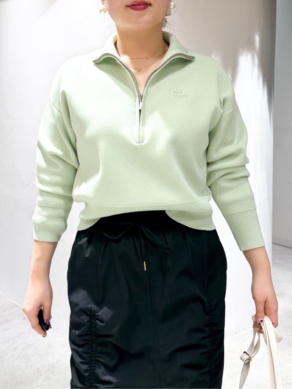 かりんさんの「OPAQUE.CLIP｜ハーフZIP刺繍ロゴニット【洗濯機OK】」を使ったコーディネート