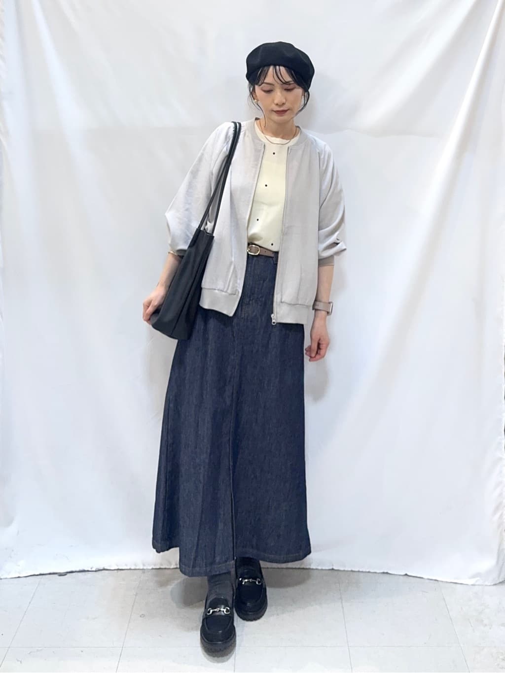 𝐇𝐢𝐫𝐨𝐦𝐢さんの「SHOO･LA･RUE｜【洗濯機可/S-LL】さらっと快適　麻調ゆるリブブルゾン」を使ったコーディネート