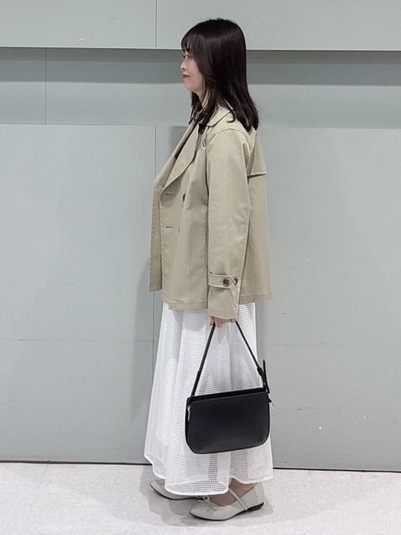 makiさんの「UNTITLED｜【洗える/ストレッチ性/フェミニン】ケープデザインブラウス」を使ったコーディネート