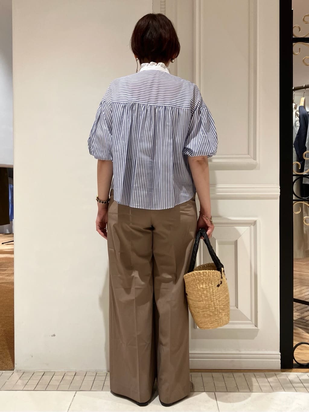 TAJIさんの「DRESSTERIOR｜◆【otonaMUSE5月号掲載/ウォッシャブル】ロンドンストライプクレリックブラウス」を使ったコーディネート