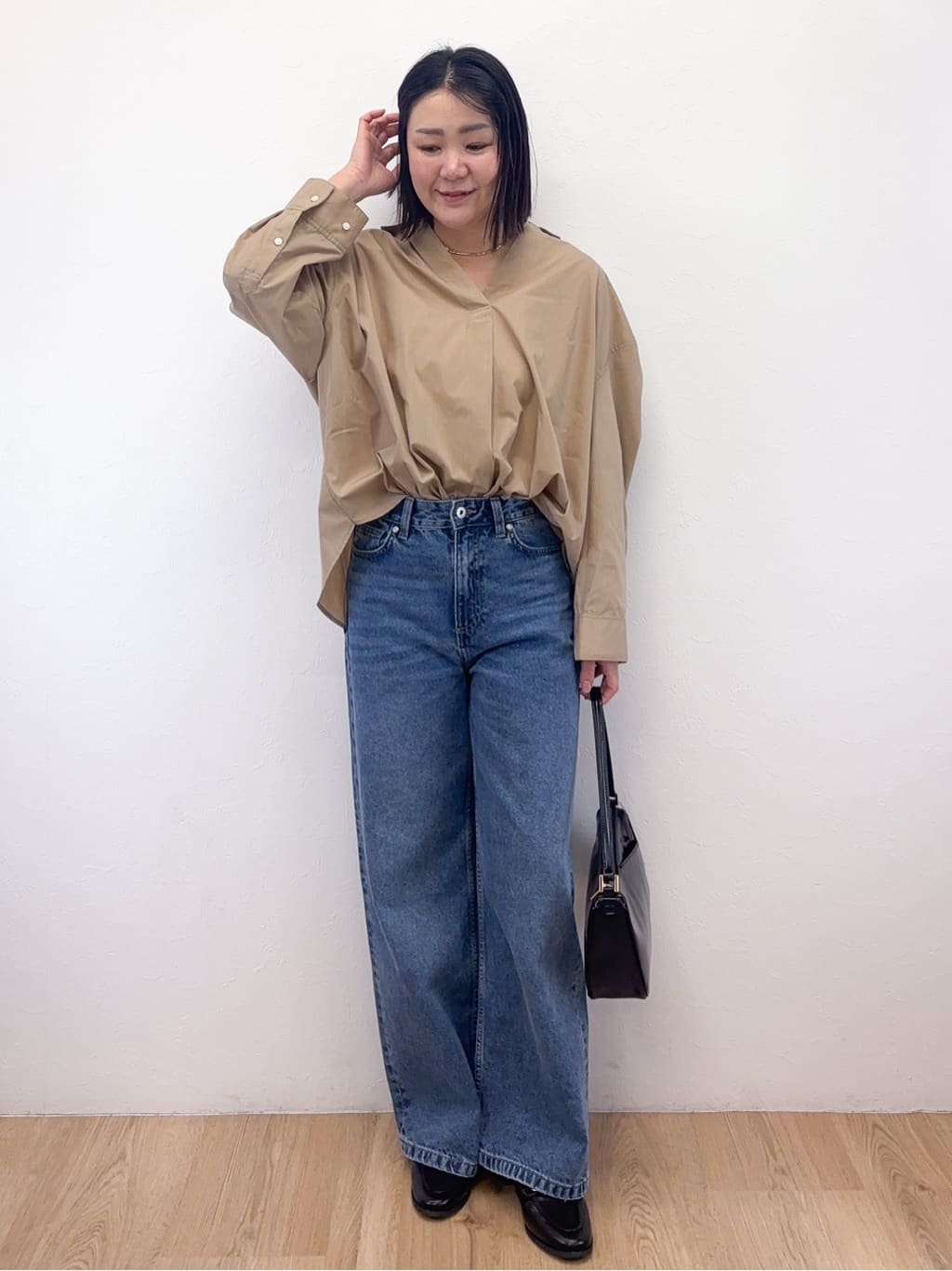 Takeさんの「OPAQUE.CLIP｜バックシャンスキッパーシャツ【洗濯機OK】」を使ったコーディネート