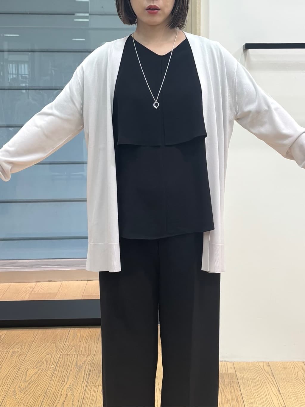 asamiさんの「INDIVI｜【着る日傘】シフォンドッキングブラウス」を使ったコーディネート