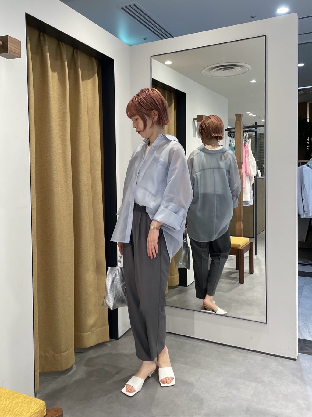 mikuさんの「INDIVI｜【接触冷感】シアーコクーンブラウス」を使ったコーディネート