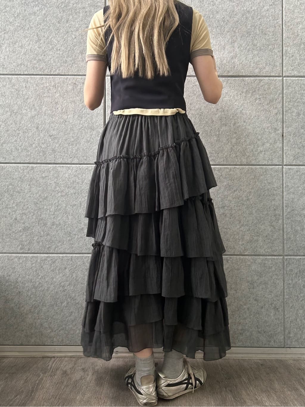 honoka Aさんの「CODE A｜front hook short vest」を使ったコーディネート