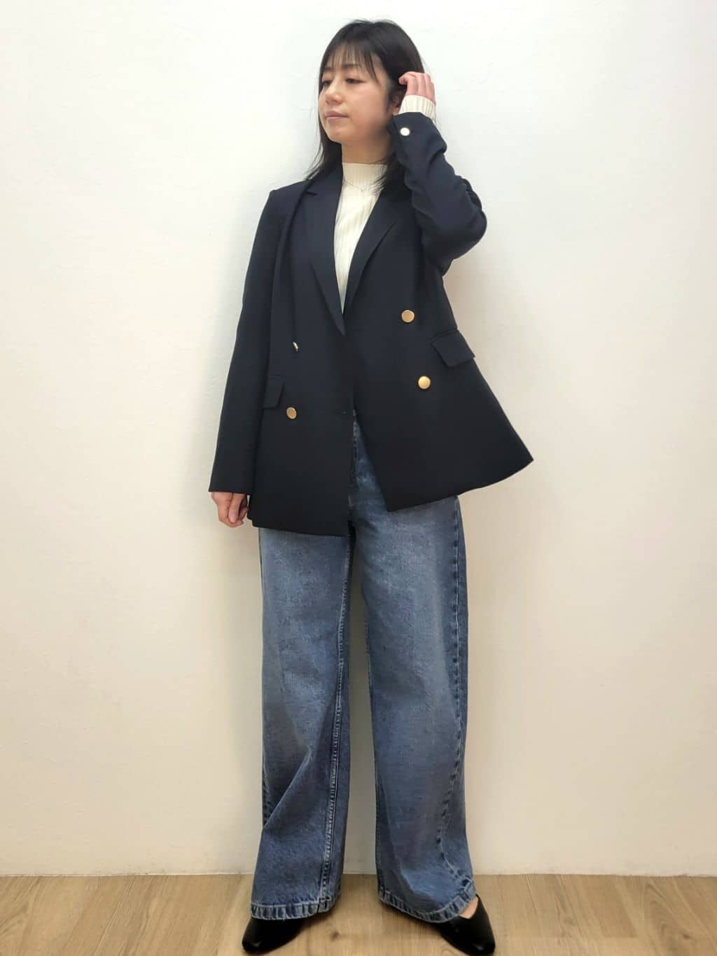 LISAさんの「OPAQUE.CLIP｜金ボタンダブルブレストテーラードジャケット／セットアップ対応【洗える】」を使ったコーディネート