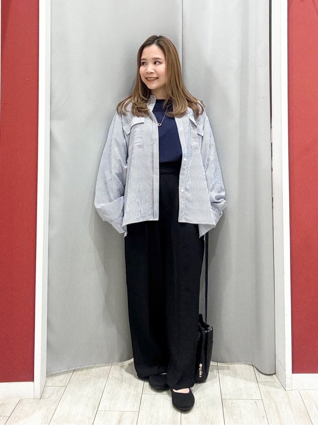 shioさんの「SHOO･LA･RUE｜【軽量/高レビュー】見た目よりもたっぷり入る ふわっと軽い3層ショルダー」を使ったコーディネート