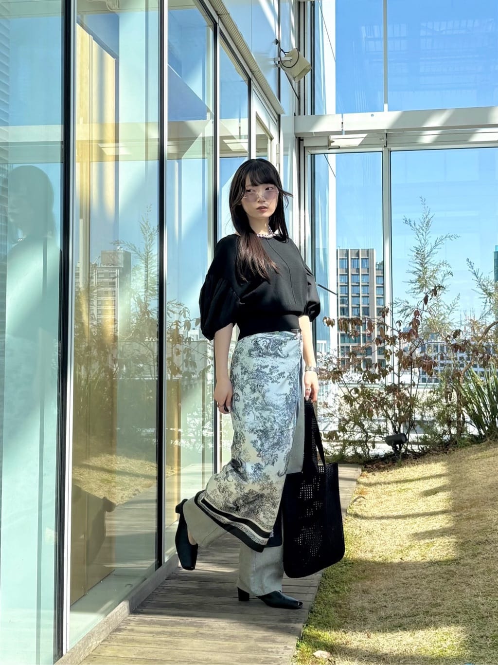 ibukiさんの「INDIVI｜ドッキングパフスリーブニット」を使ったコーディネート