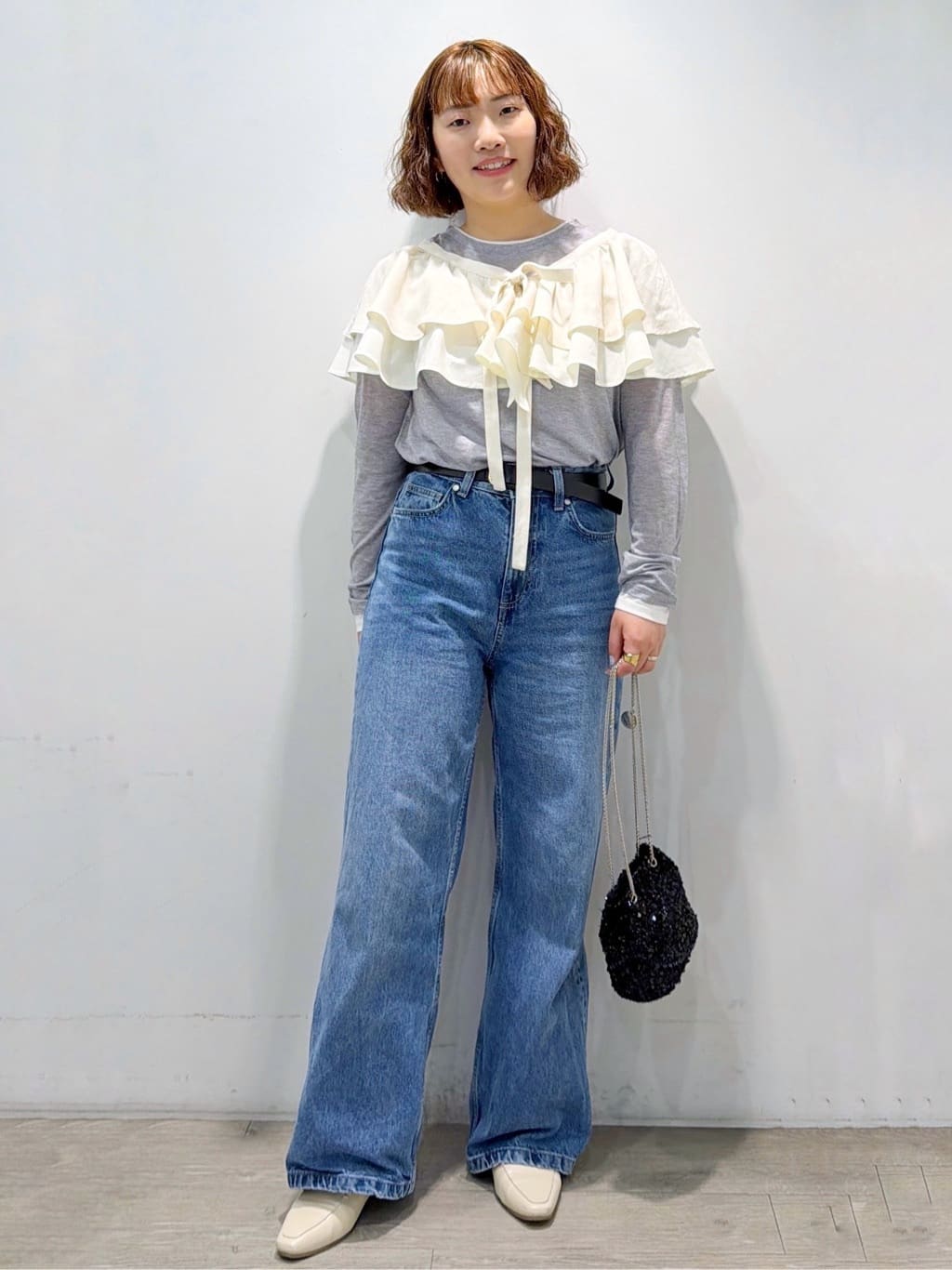 sumicaさんの「OPAQUE.CLIP｜配色レイヤードロングスリーブTシャツ【洗える】」を使ったコーディネート