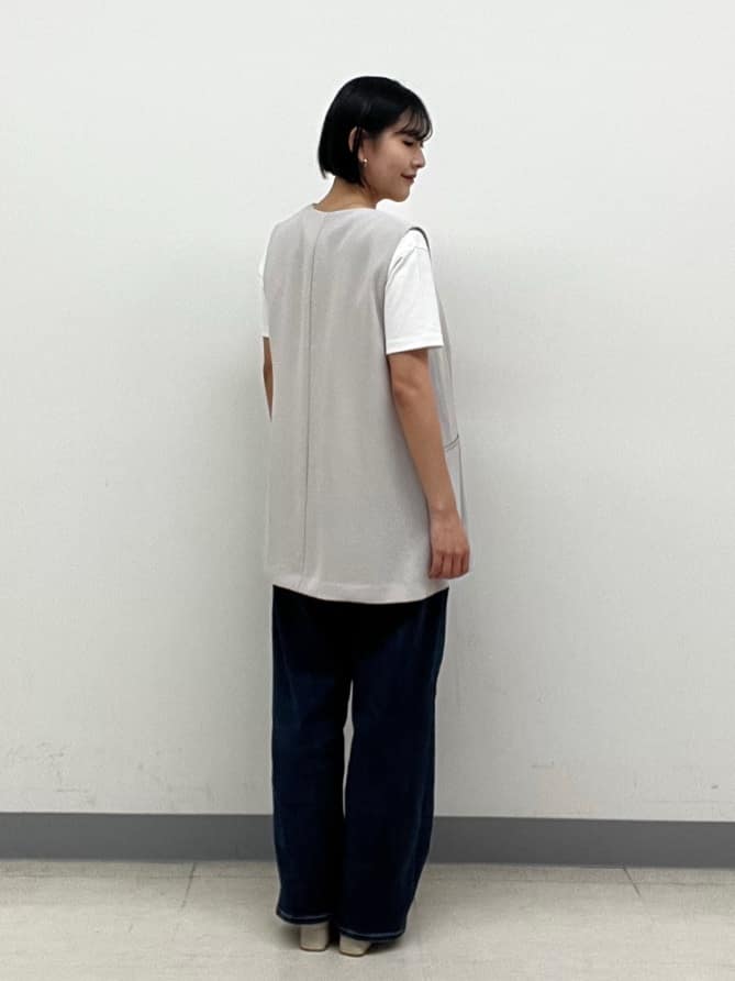 hinanoさんの「INDIVI｜【洗える／多機能／SETUP可】着る日傘ジレジャケット」を使ったコーディネート