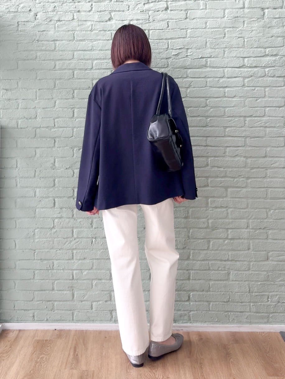 𝐜𝐡𝐢𝐤𝐚さんの「SHOO･LA･RUE｜【SHOO・LA・RUE DENIM/SS-LL】程よい厚みの ストレートデニムパンツ（10.5オン」を使ったコーディネート