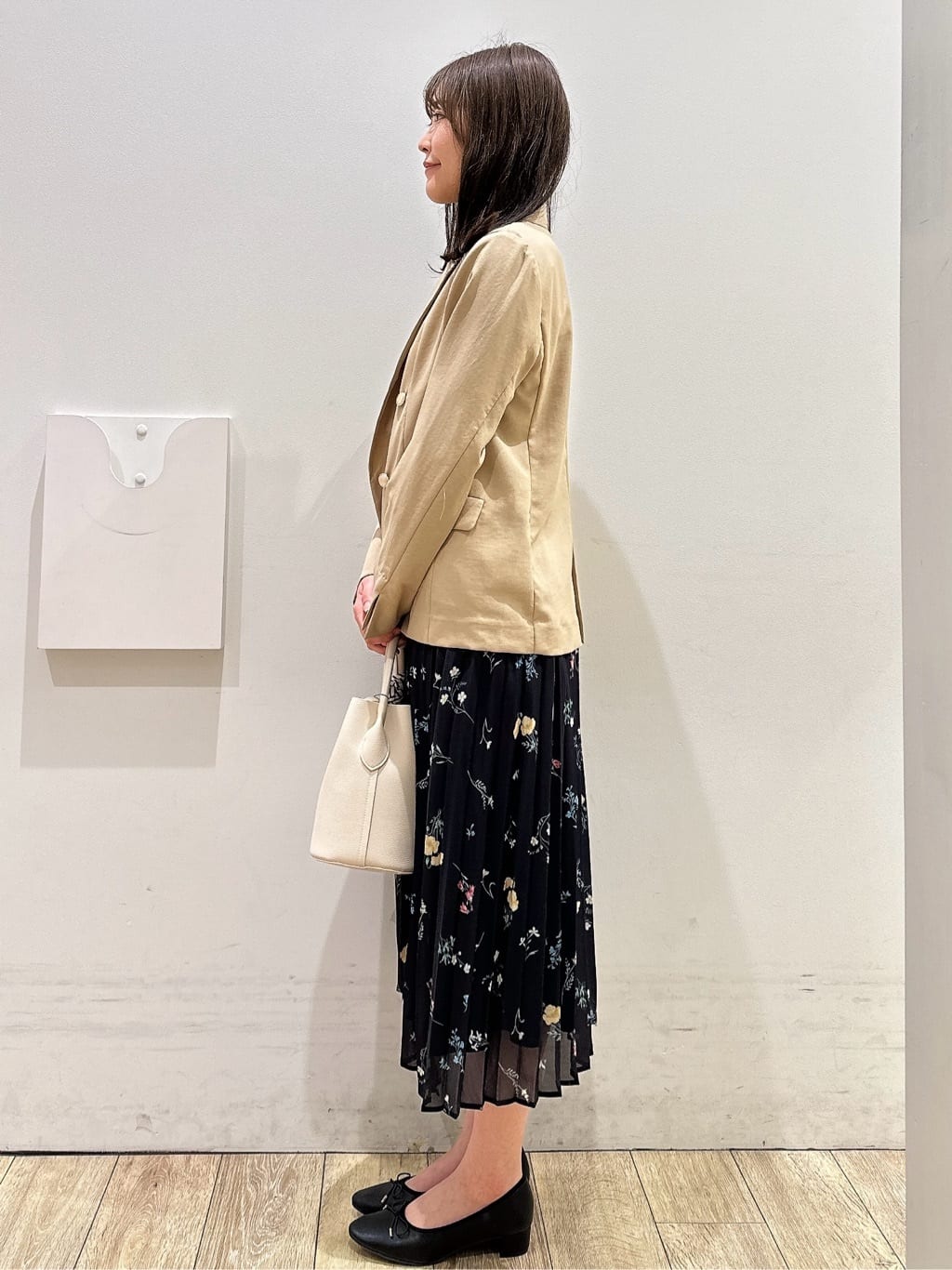 MOMOさんの「index｜《再入荷》ダブルブレストテーラードジャケット【接触冷感／吸水速乾／イージーアイロン／防シワ／洗濯機O」を使ったコーディネート