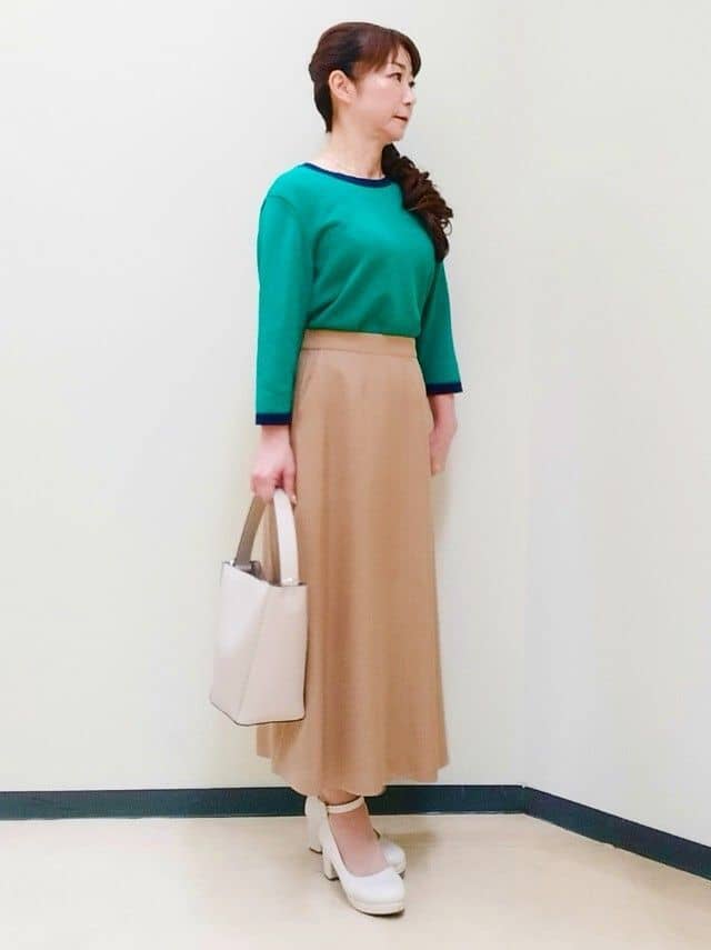 花さんの「Reflect｜【アンサンブル可】バイカラーカーディガン」を使ったコーディネート