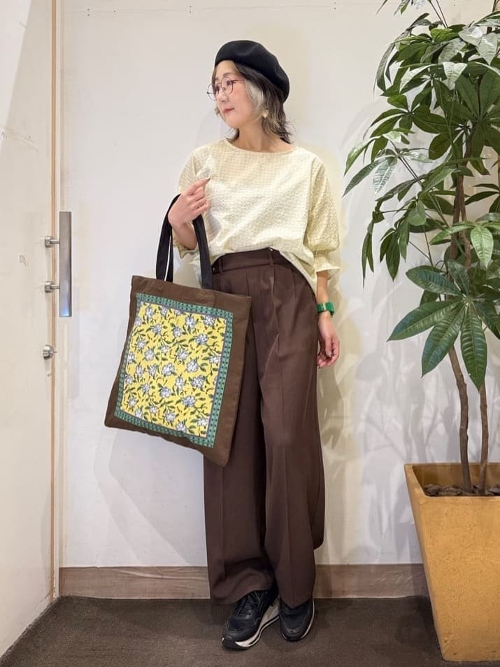 misakiさんの「SHOO･LA･RUE｜【セットアップ可/洗濯機可】上品チェックが好印象 ゆるさら6分袖ブラウス」を使ったコーディネート