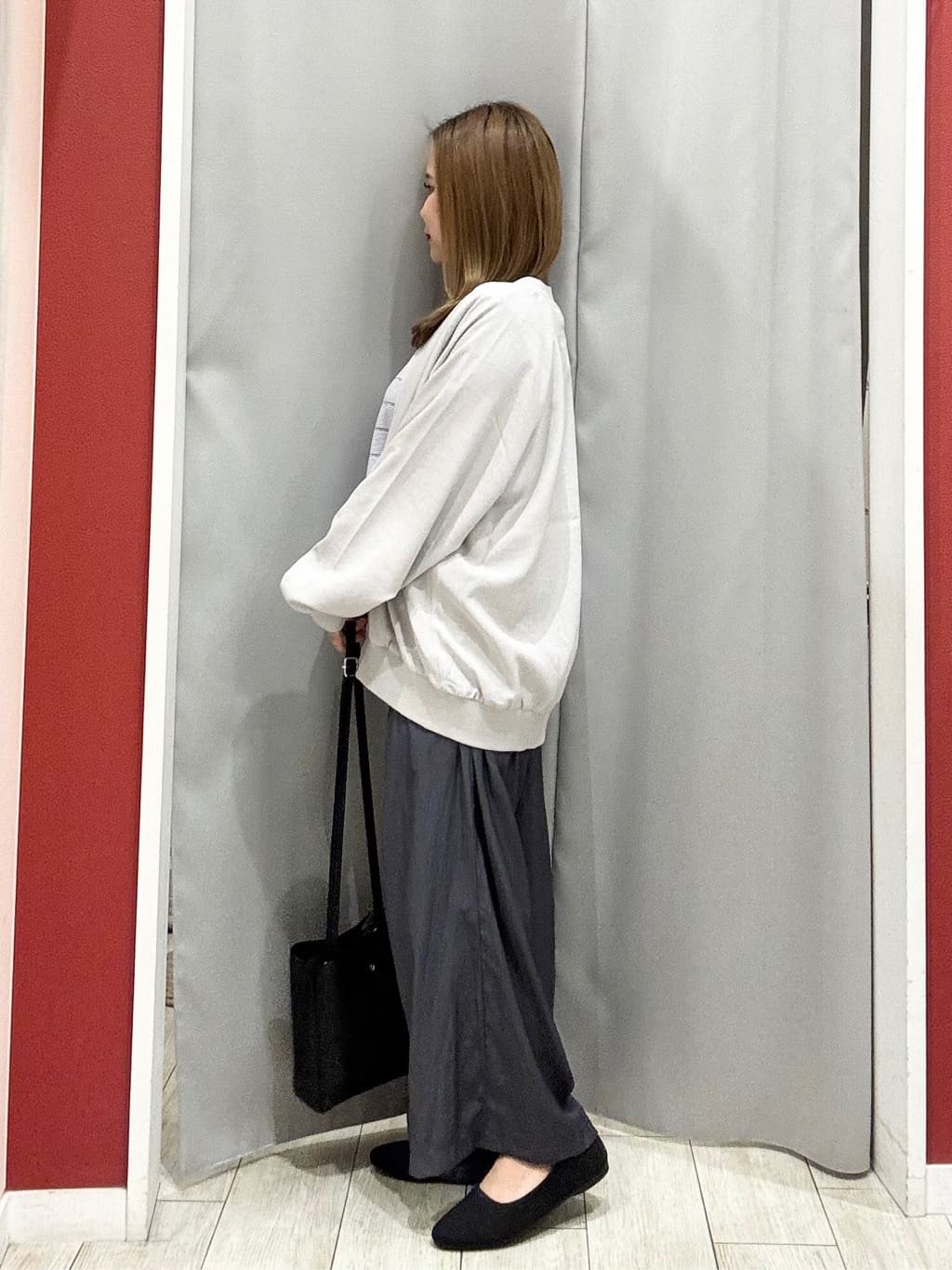 shioさんの「SHOO･LA･RUE｜【高レビュー/洗濯機可/S-LL】さらっと着られる 8分袖Ⅴネックニット」を使ったコーディネート