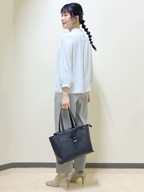  beni_gingerさんの「Reflect｜タックスタンドカラーブラウス」を使ったコーディネート