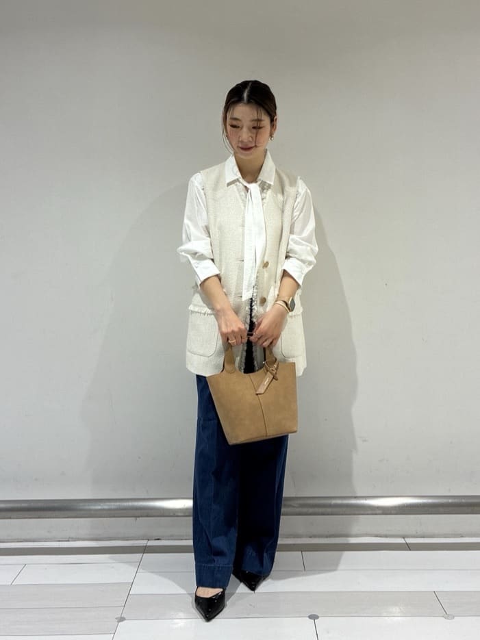 Rinさんの「UNTITLED｜◆【洗える/接触冷感】リラックスボウタイブラウス」を使ったコーディネート
