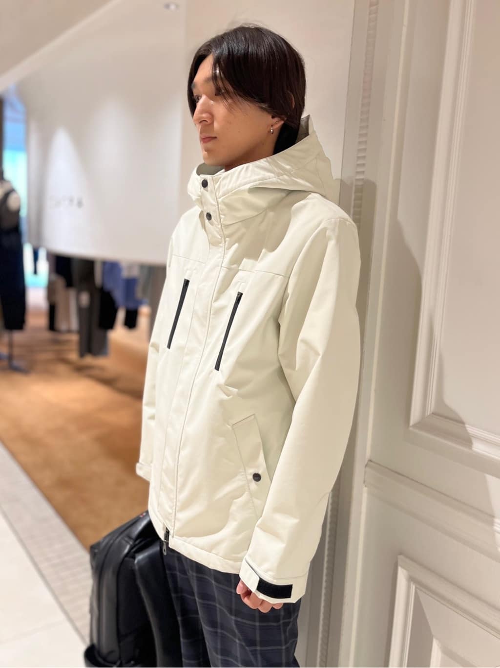 Watanabeさんの「DRESSTERIOR｜【防水/透湿素材/ウォッシャブル】ウォータープルーフ マウンテンパーカー」を使ったコーディネート