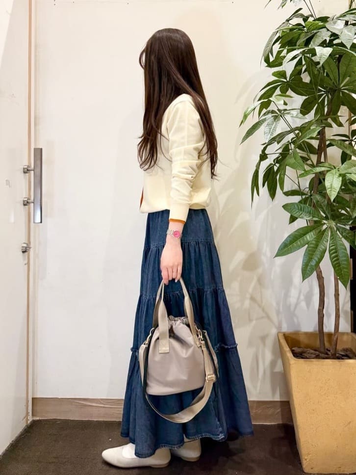 AYUMIさんの「SHOO･LA･RUE｜【洗濯機可/S-LL】配色がコーデのアクセントに レイヤード風クルーカーディガン」を使ったコーディネート