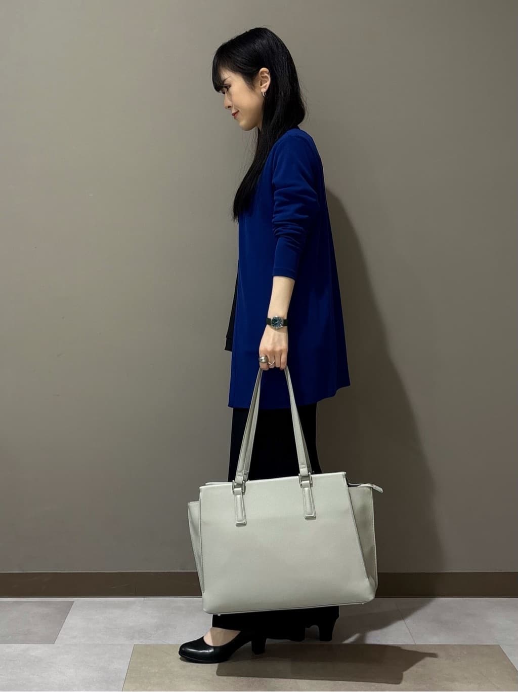 KEIKOさんの「INDIVI｜【UVケア】着流しミドル丈カーディガンジャージ」を使ったコーディネート