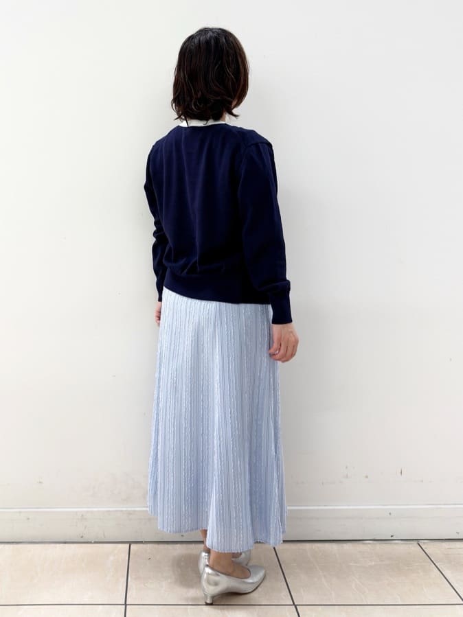 KIKIさんの「Reflect｜【アンサンブル可】バイカラーカーディガン」を使ったコーディネート