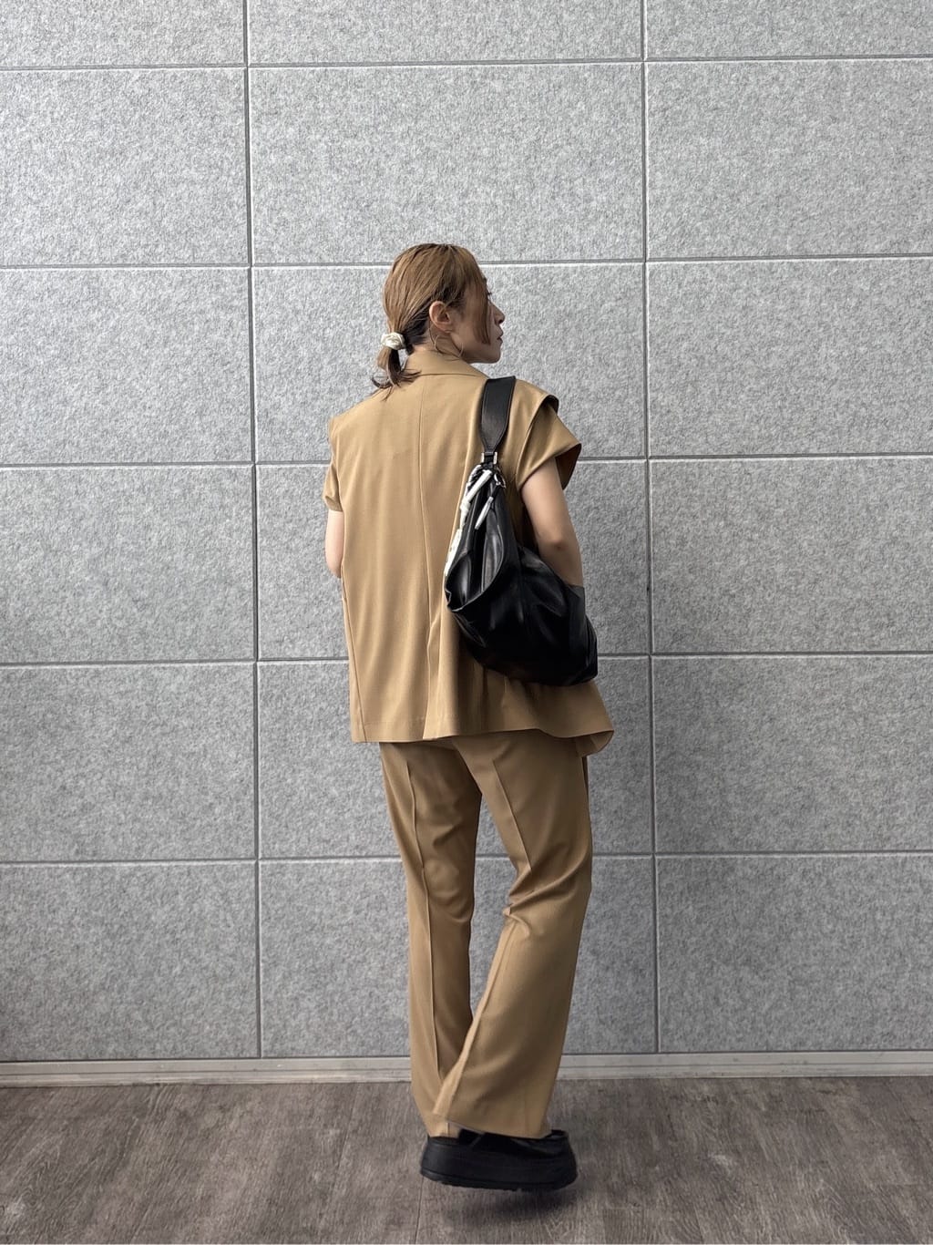 kotakiさんの「INDIVI｜Comfy SET UP｜ベルテッドジレ【セットアップ対応／通勤／カセット服／接触冷感／UVカット】」を使ったコーディネート