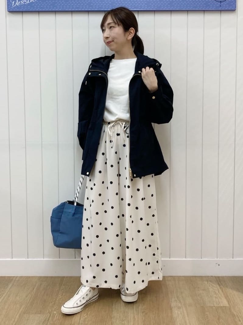 yoshiさんの「Dessin｜【撥水・洗える】フーデッドライトブルゾン」を使ったコーディネート