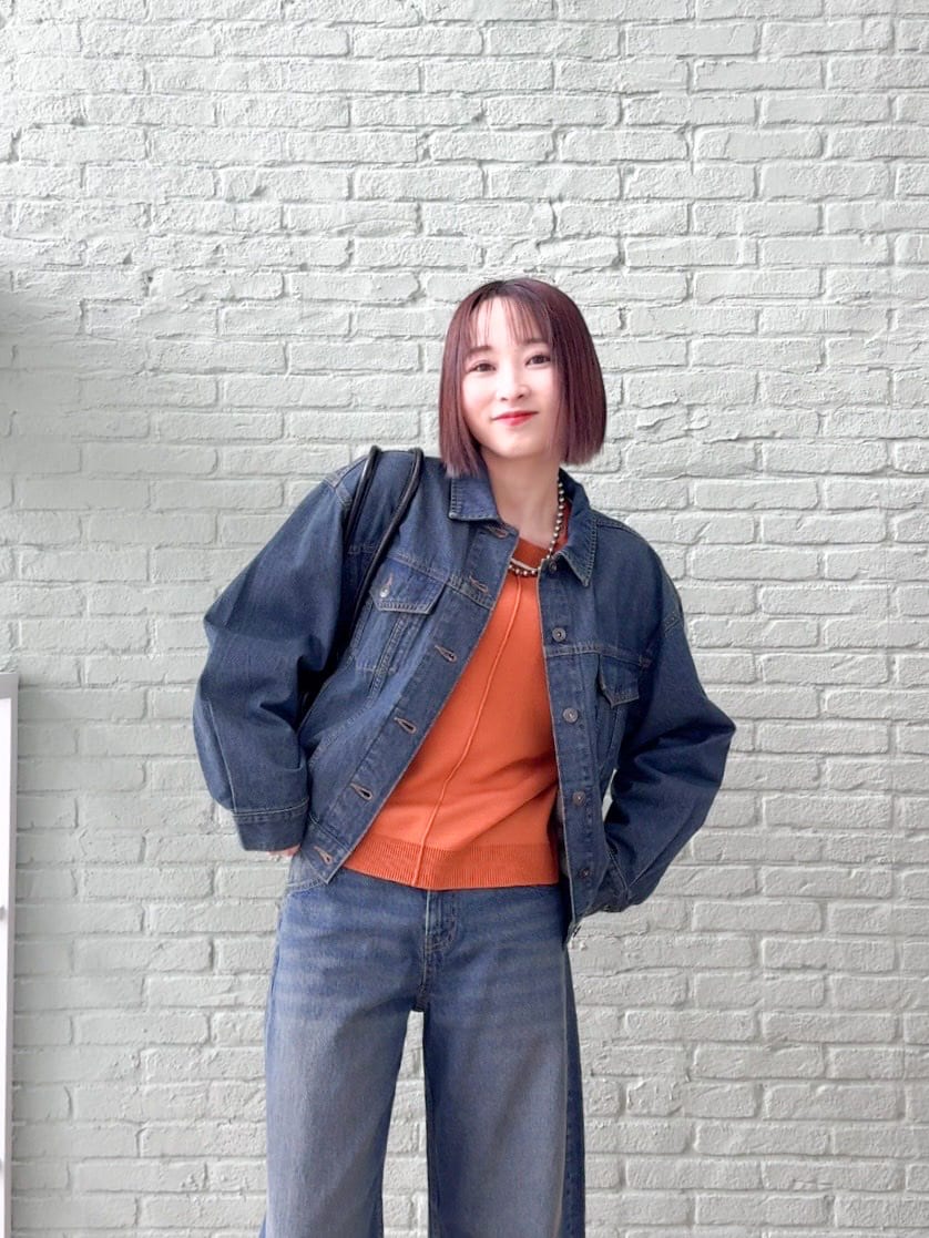 𝐜𝐡𝐢𝐤𝐚さんの「SHOO･LA･RUE｜【SHOO・LA・RUE DENIM】羽織るだけでこなれる　オーバーサイズデニムジャケット」を使ったコーディネート