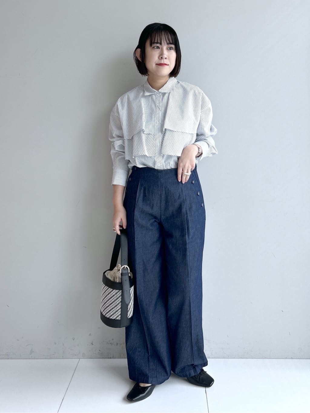Hirokaさんの「Dessin｜【洗える】フリルシャツブラウス」を使ったコーディネート
