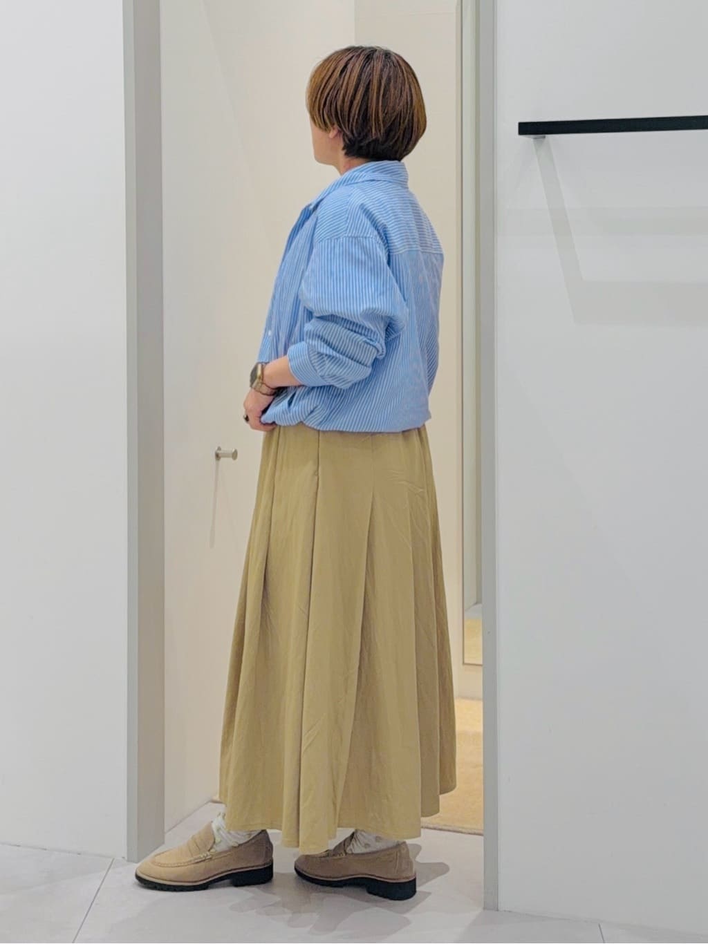タナさんの「THE SHOP TK｜ショート丈シャツブルゾン」を使ったコーディネート