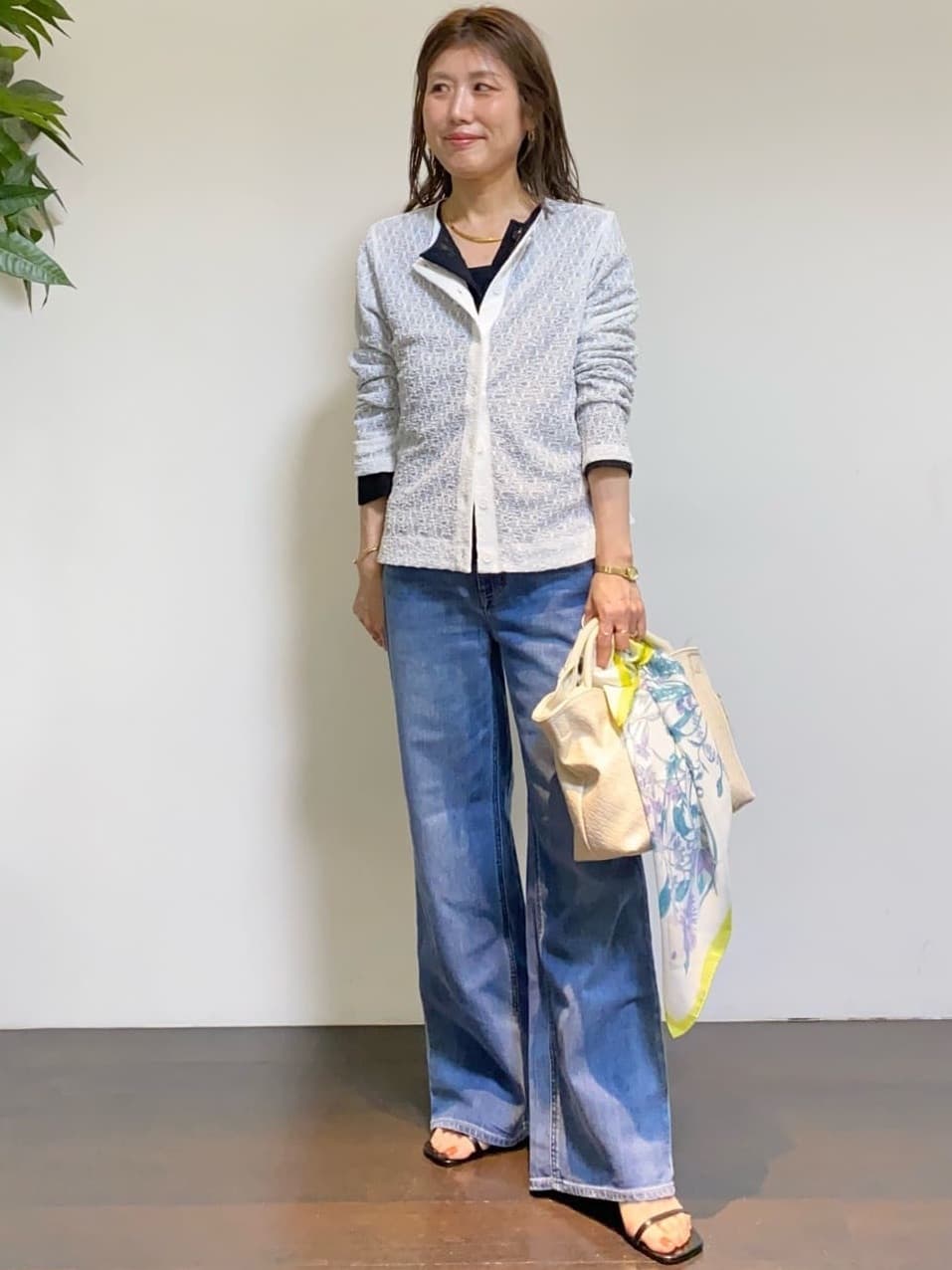 tomoさんの「UNTITLED｜◆【シアー】ストレッチレースカーディガン」を使ったコーディネート