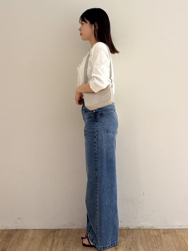 mireiさんの「OPAQUE.CLIP｜フリルヘンリーネックニット【洗濯機OK／抗ピル】」を使ったコーディネート