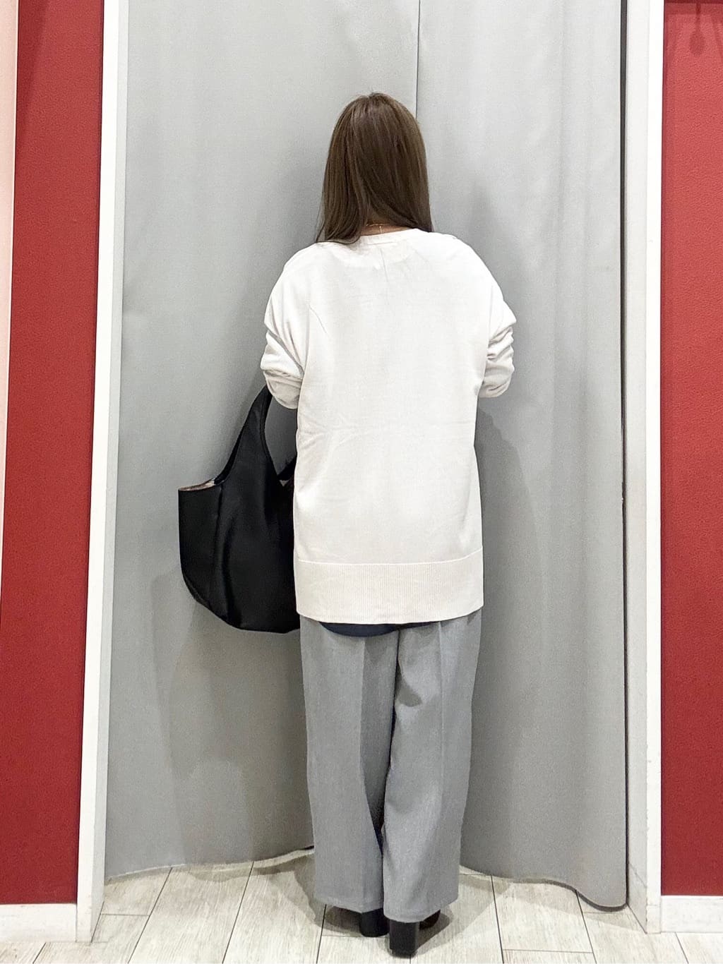 shioさんの「SHOO･LA･RUE｜前後ポケットバルーントートバッグ」を使ったコーディネート
