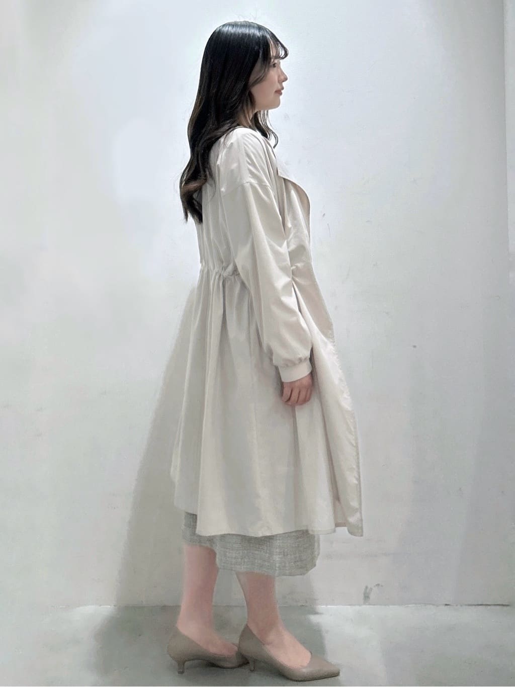 sayaさんの「OPAQUE.CLIP｜ヴィンテージクロスノーカラーロングコート【洗濯機OK／ストレッチ／イージーアイロン】」を使ったコーディネート