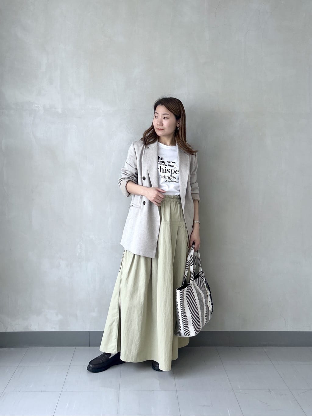 takaさんの「INDIVI｜ダブルブレストオーバージャケット」を使ったコーディネート