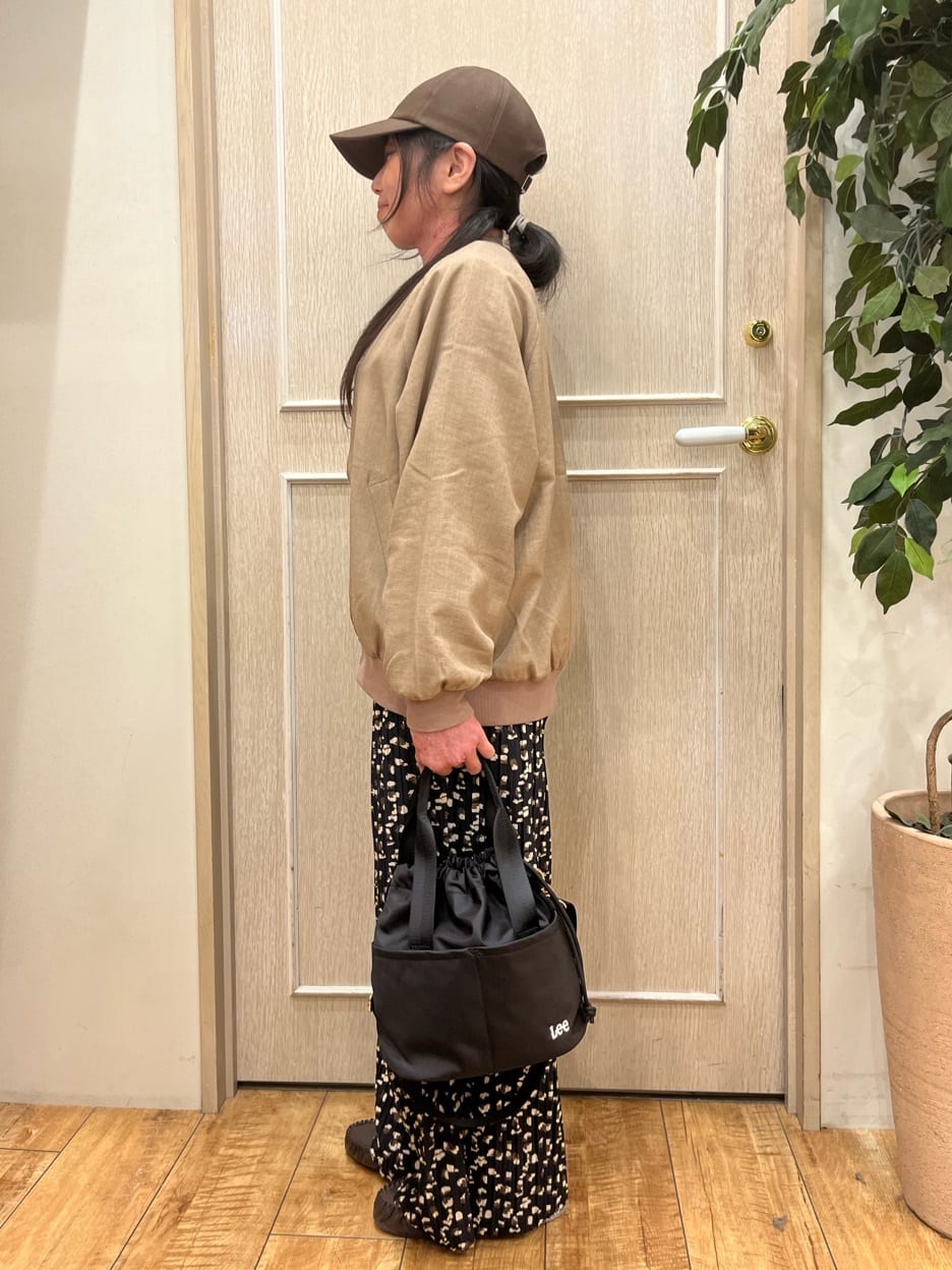 fukuさんの「SHOO･LA･RUE｜【洗濯機可/S-LL】さらっと快適　麻調ゆるリブブルゾン」を使ったコーディネート