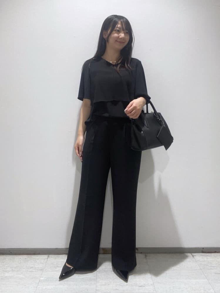 meiさんの「INDIVI｜【洗える／UVケア／SETUP可】着る日傘ワイドパンツ」を使ったコーディネート