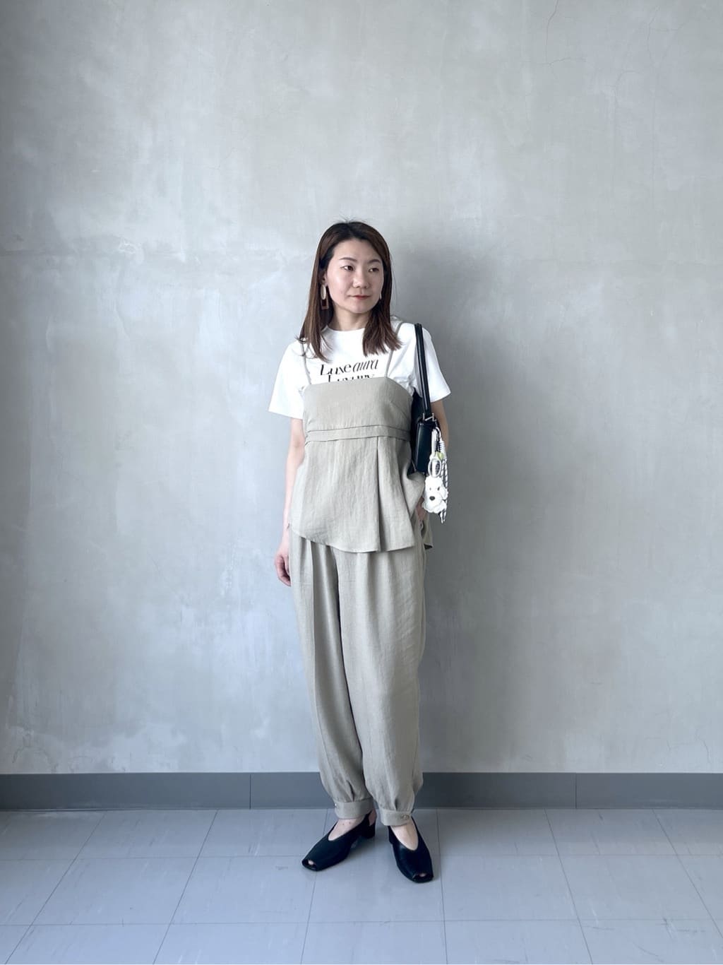 takaさんの「INDIVI｜【セットアップ可能】イレヘムキャミブラウス」を使ったコーディネート