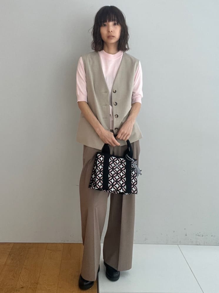 misaさんの「DRESSTERIOR｜【ウォッシャブル】コットンシルクハーフスリーブニット」を使ったコーディネート
