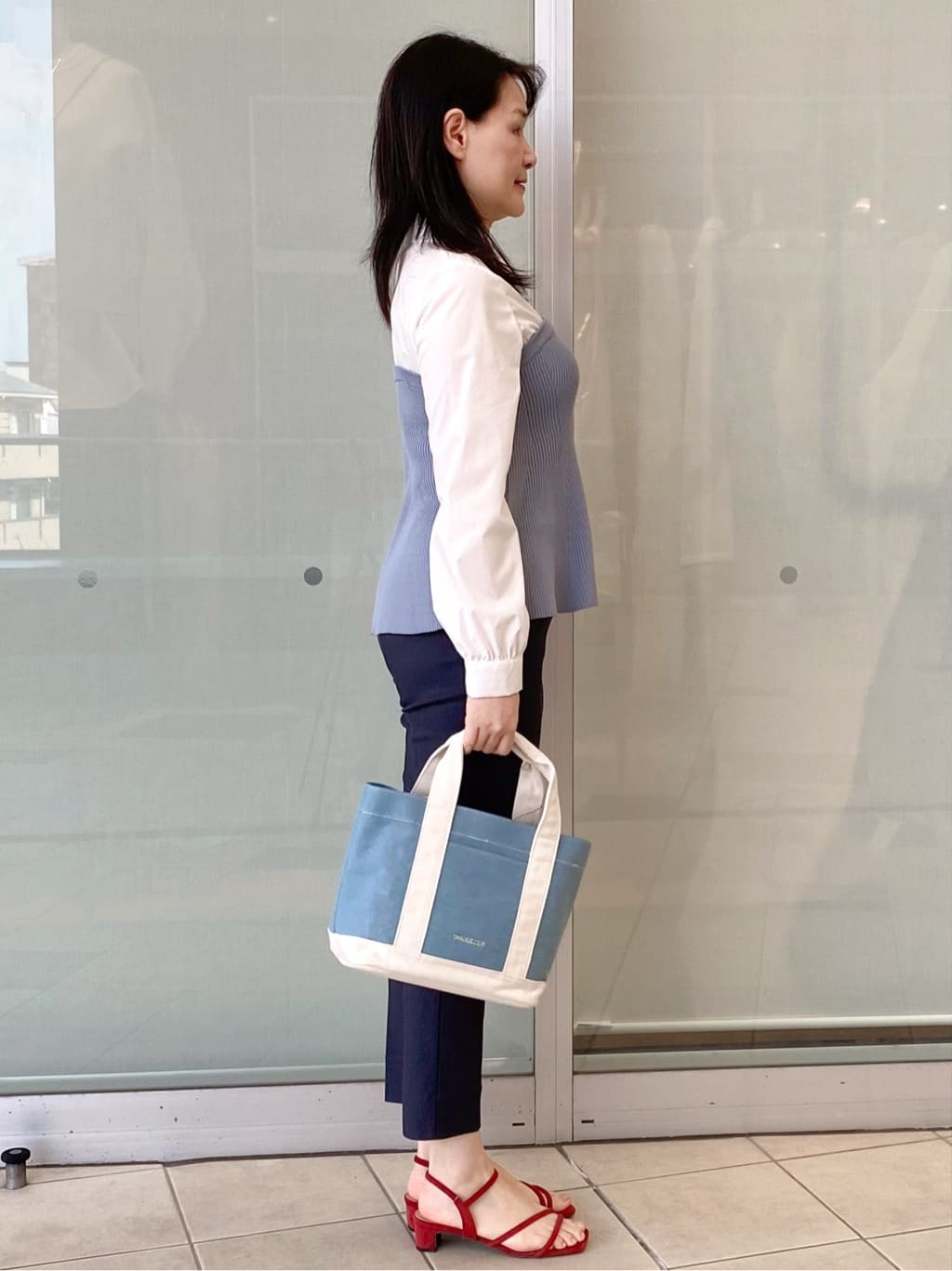 Jeanさんの「OPAQUE.CLIP｜シャツドッキングペプラムニット【洗濯機OK】」を使ったコーディネート
