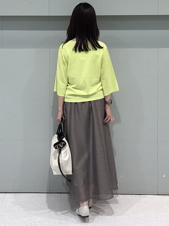 makiさんの「UNTITLED｜【洗える/清涼感】袖スリットニットプルオーバー」を使ったコーディネート