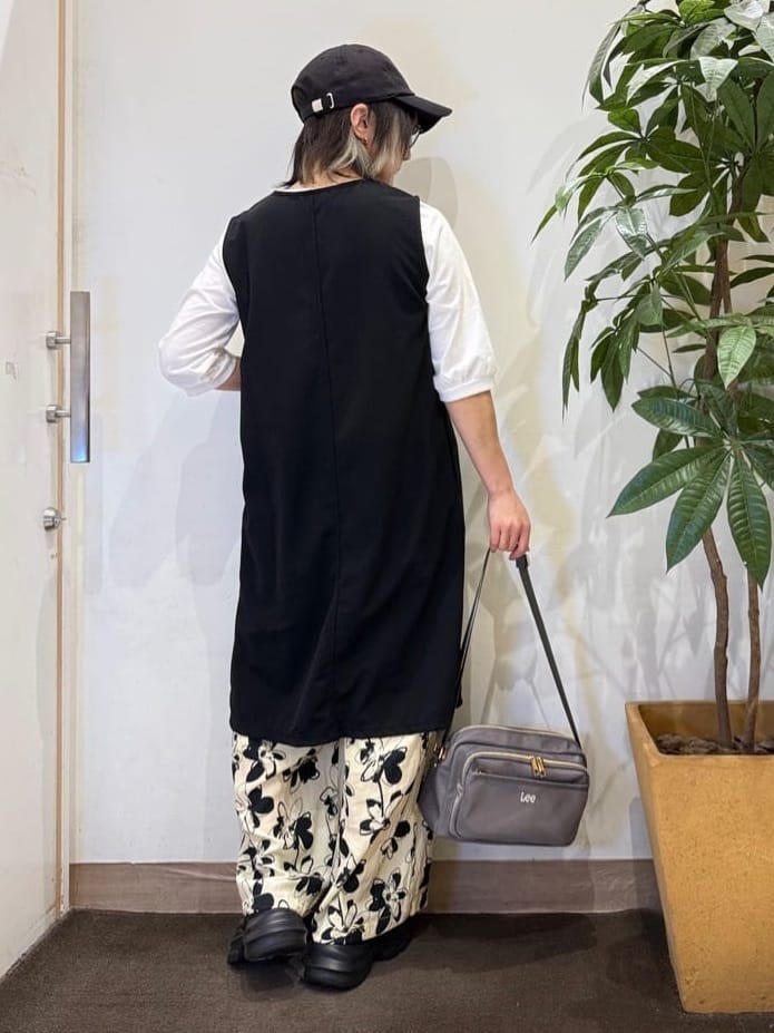 misakiさんの「SHOO･LA･RUE｜メリージェ―ンスニーカー」を使ったコーディネート
