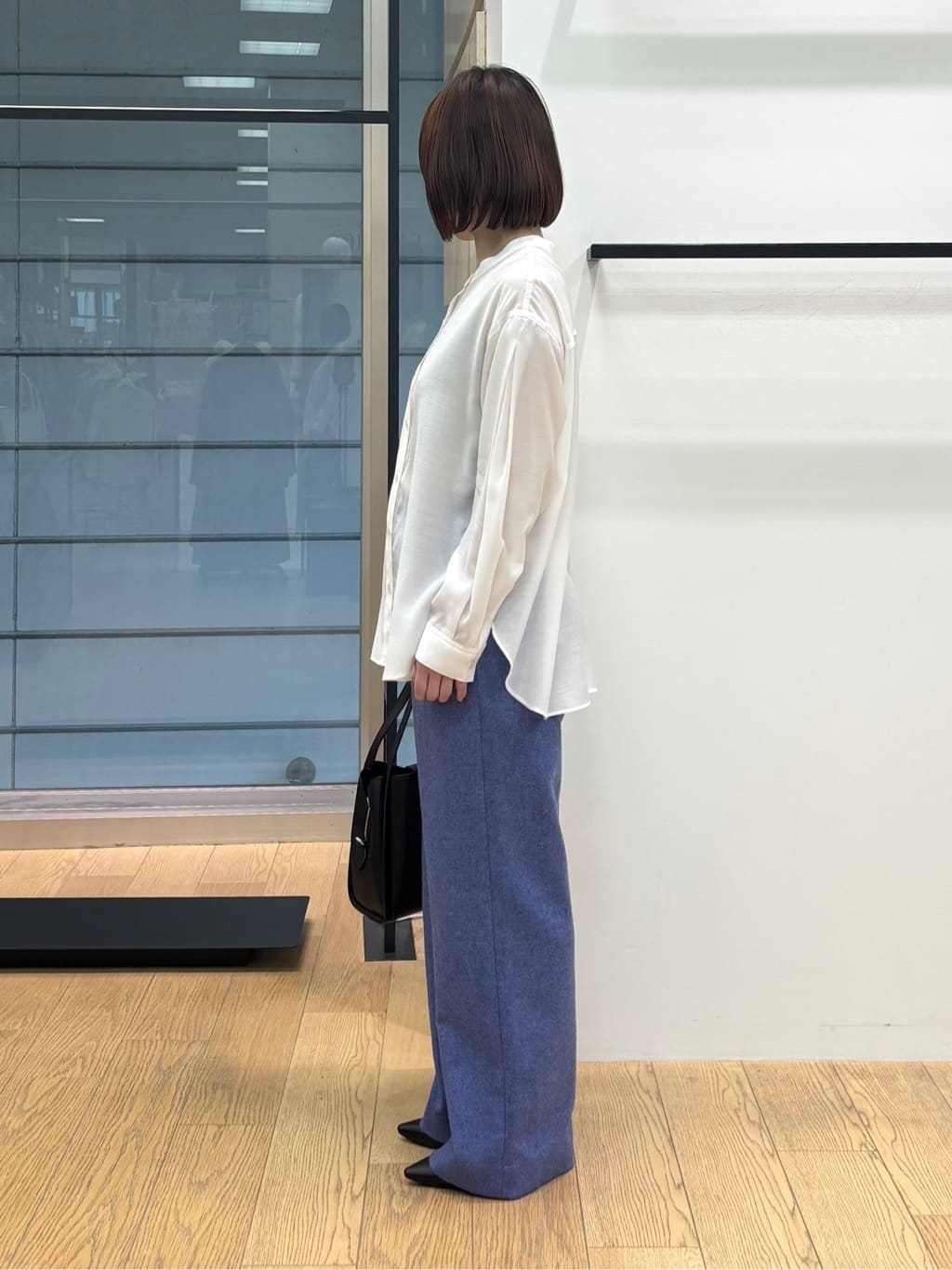 asamiさんの「INDIVI｜【2WAY／シアー】バイアスチェック柄＆無地 カシュクールシャツ」を使ったコーディネート