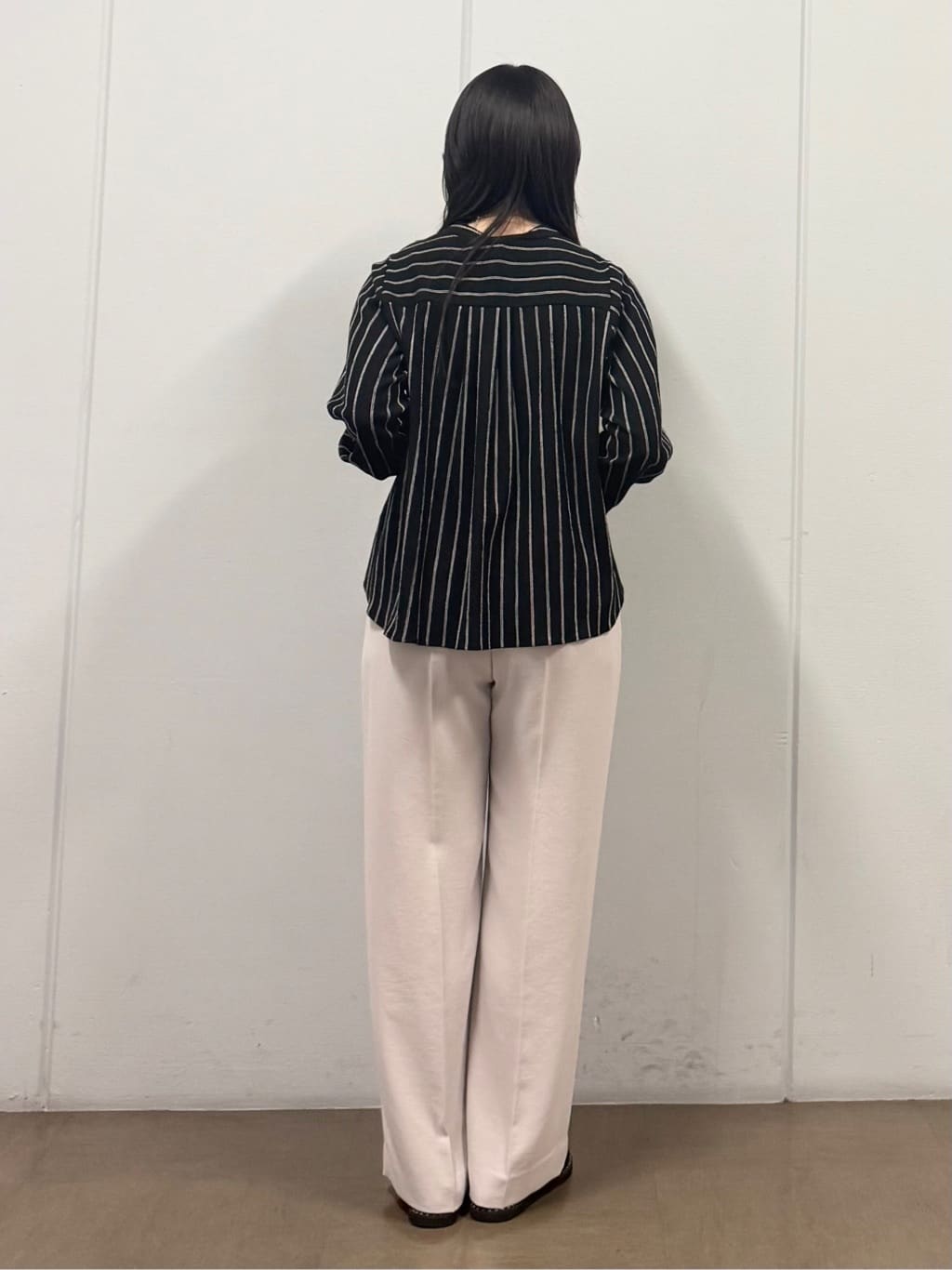 mizukiさんの「INDIVI｜【洗える／着心地楽ちん】ブラウス風ストライプカットソートップス」を使ったコーディネート